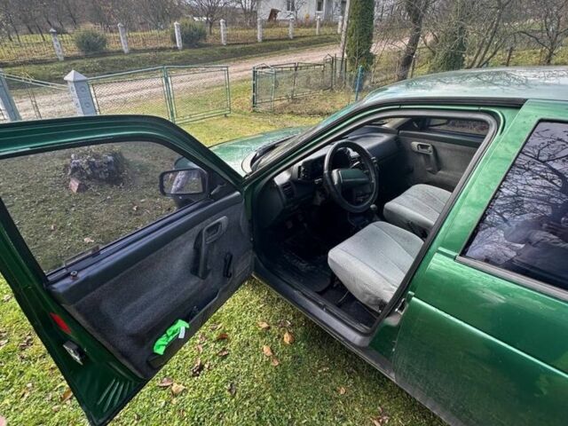Зеленый ВАЗ 2110, объемом двигателя 1.5 л и пробегом 370 тыс. км за 1700 $, фото 6 на Automoto.ua