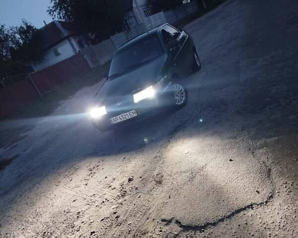 Зеленый ВАЗ 2110, объемом двигателя 1.5 л и пробегом 230 тыс. км за 1000 $, фото 4 на Automoto.ua