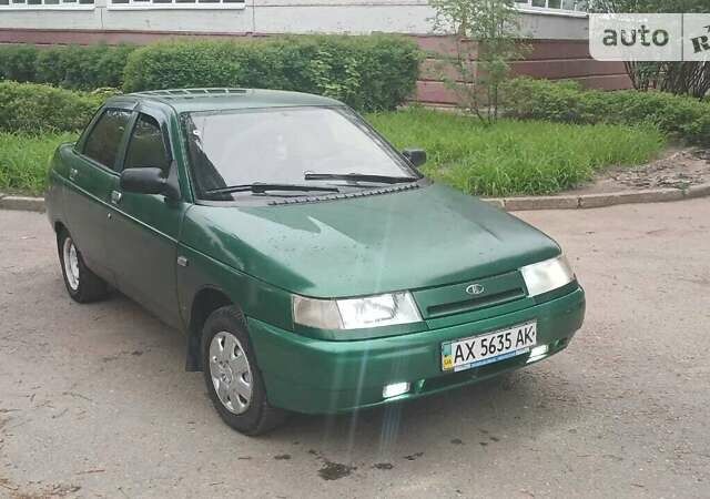 Зеленый ВАЗ 2110, объемом двигателя 1.5 л и пробегом 320 тыс. км за 1600 $, фото 2 на Automoto.ua
