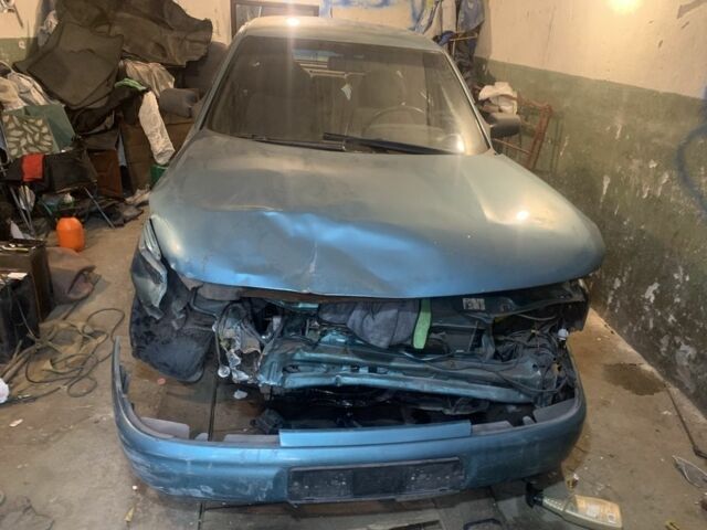 Зелений ВАЗ 2110, об'ємом двигуна 1.5 л та пробігом 295 тис. км за 800 $, фото 1 на Automoto.ua
