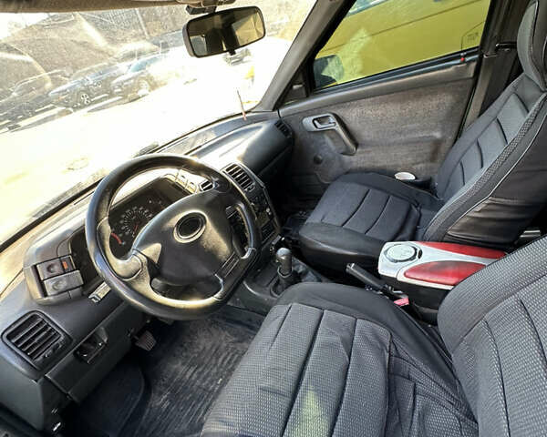 Зеленый ВАЗ 2110, объемом двигателя 1.5 л и пробегом 333 тыс. км за 900 $, фото 7 на Automoto.ua