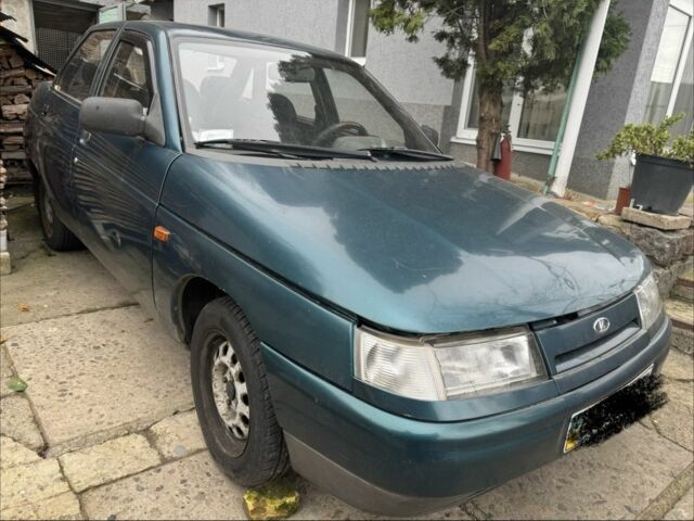 Зеленый ВАЗ 2110, объемом двигателя 1.6 л и пробегом 147 тыс. км за 1500 $, фото 1 на Automoto.ua