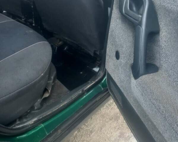 Зеленый ВАЗ 2110, объемом двигателя 1.5 л и пробегом 270 тыс. км за 850 $, фото 9 на Automoto.ua