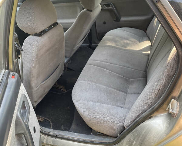 Зеленый ВАЗ 2110, объемом двигателя 0 л и пробегом 150 тыс. км за 1100 $, фото 5 на Automoto.ua