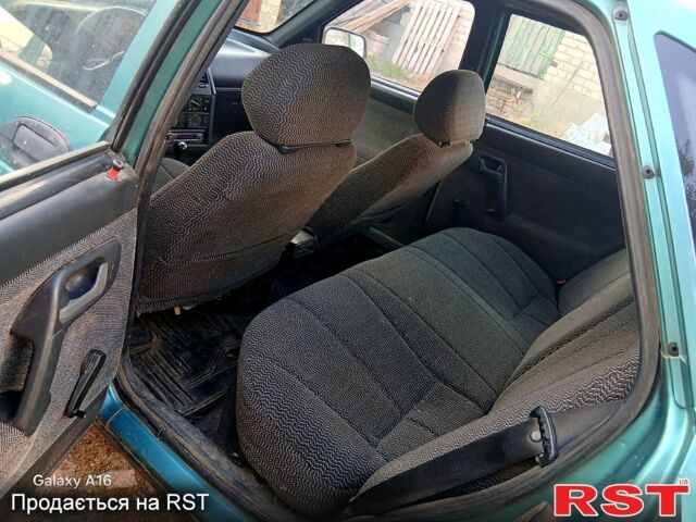 Зеленый ВАЗ 2110, объемом двигателя 1.5 л и пробегом 222 тыс. км за 1190 $, фото 2 на Automoto.ua