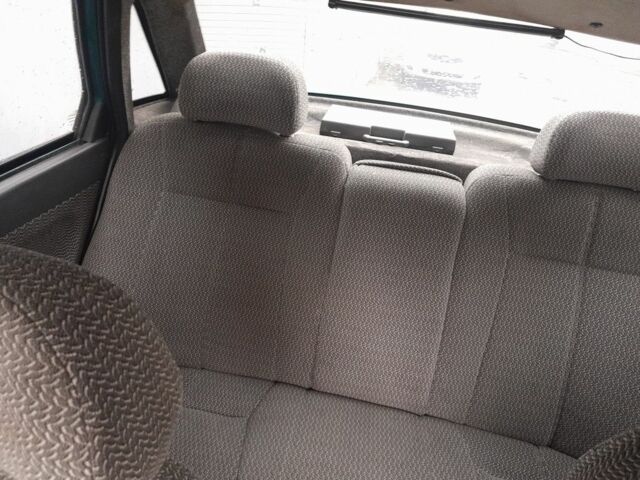 Зелений ВАЗ 2110, об'ємом двигуна 2 л та пробігом 236 тис. км за 1300 $, фото 6 на Automoto.ua