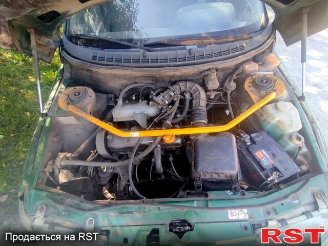 Зелений ВАЗ 2110, об'ємом двигуна 1.5 л та пробігом 0 тис. км за 950 $, фото 6 на Automoto.ua