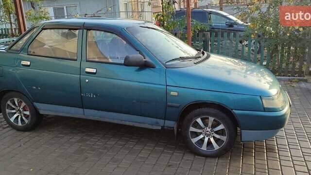 Зеленый ВАЗ 2110, объемом двигателя 1.5 л и пробегом 200 тыс. км за 1600 $, фото 1 на Automoto.ua