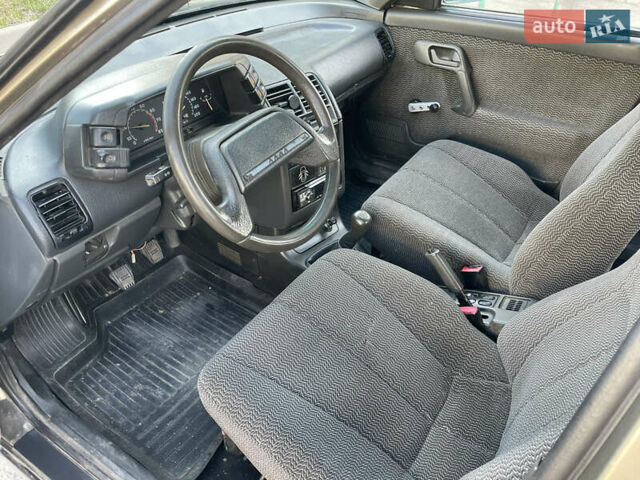 Зеленый ВАЗ 2110, объемом двигателя 1.5 л и пробегом 235 тыс. км за 1550 $, фото 6 на Automoto.ua