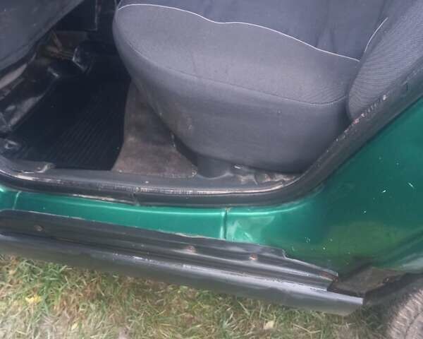 Зеленый ВАЗ 2110, объемом двигателя 1.5 л и пробегом 270 тыс. км за 850 $, фото 7 на Automoto.ua