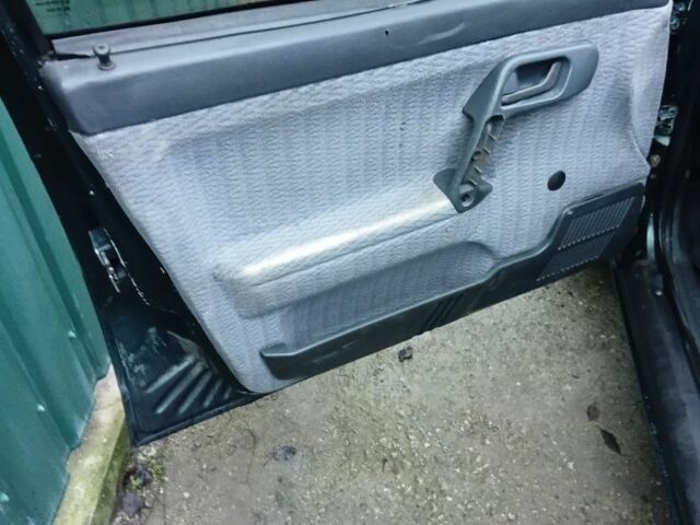 Зелений ВАЗ 2110, об'ємом двигуна 1.5 л та пробігом 180 тис. км за 1000 $, фото 7 на Automoto.ua