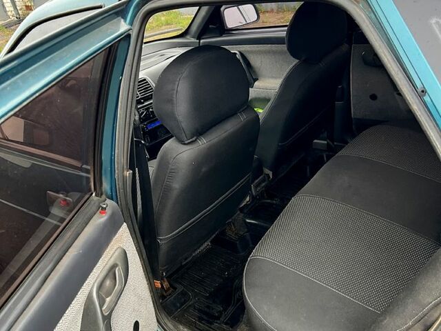 Зеленый ВАЗ 2110, объемом двигателя 1.5 л и пробегом 268 тыс. км за 2400 $, фото 7 на Automoto.ua