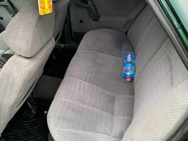 Зеленый ВАЗ 2110, объемом двигателя 1.5 л и пробегом 141 тыс. км за 1135 $, фото 3 на Automoto.ua