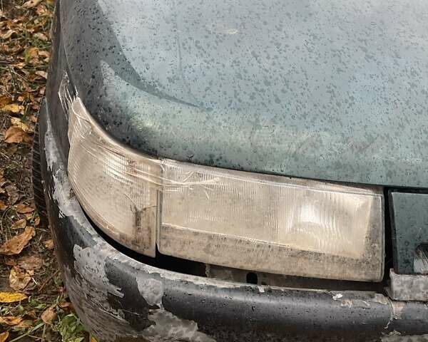 Зеленый ВАЗ 2110, объемом двигателя 1.5 л и пробегом 300 тыс. км за 1000 $, фото 4 на Automoto.ua