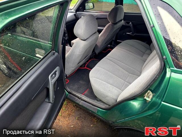Зеленый ВАЗ 2110, объемом двигателя 1.5 л и пробегом 0 тыс. км за 1800 $, фото 6 на Automoto.ua