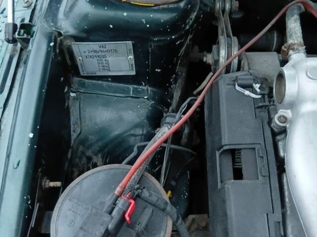 Зелений ВАЗ 2110, об'ємом двигуна 1.5 л та пробігом 180 тис. км за 1000 $, фото 8 на Automoto.ua