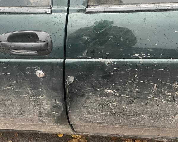 Зеленый ВАЗ 2110, объемом двигателя 1.5 л и пробегом 300 тыс. км за 1000 $, фото 8 на Automoto.ua