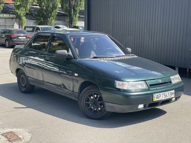 Зеленый ВАЗ 2110, объемом двигателя 1.5 л и пробегом 140 тыс. км за 1150 $, фото 2 на Automoto.ua