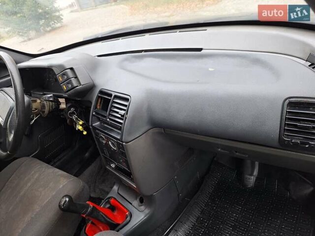 Зеленый ВАЗ 2110, объемом двигателя 1.5 л и пробегом 173 тыс. км за 850 $, фото 29 на Automoto.ua