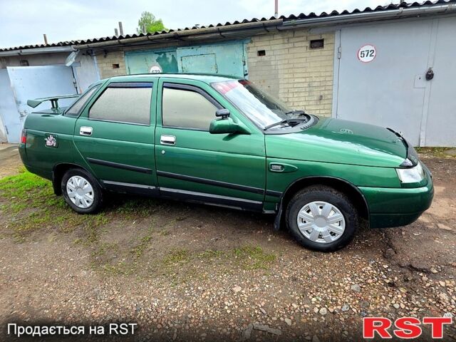 Зеленый ВАЗ 2110, объемом двигателя 1.5 л и пробегом 0 тыс. км за 1800 $, фото 2 на Automoto.ua