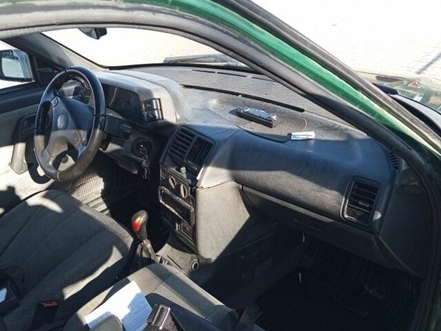 Зелений ВАЗ 2110, об'ємом двигуна 1.5 л та пробігом 350 тис. км за 1100 $, фото 5 на Automoto.ua