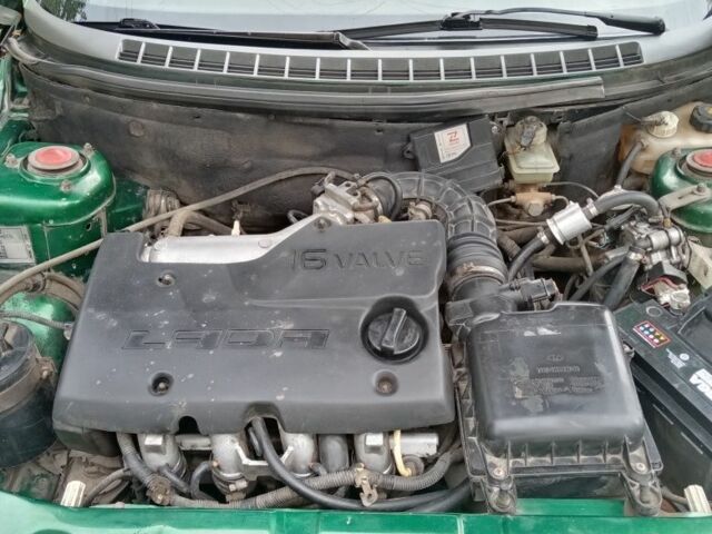 Зеленый ВАЗ 2110, объемом двигателя 1.5 л и пробегом 290 тыс. км за 1080 $, фото 8 на Automoto.ua