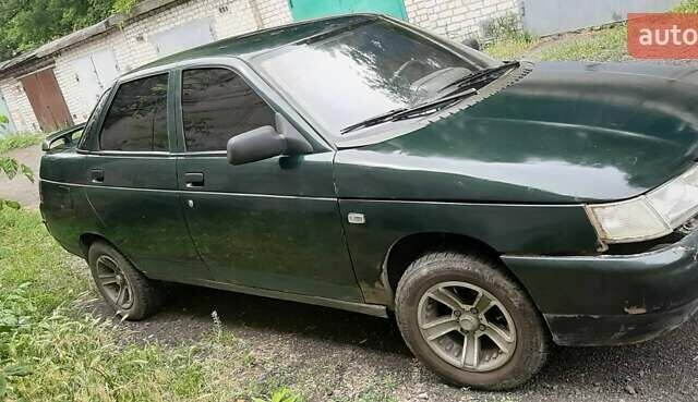 Зеленый ВАЗ 2110, объемом двигателя 1.5 л и пробегом 290 тыс. км за 900 $, фото 1 на Automoto.ua