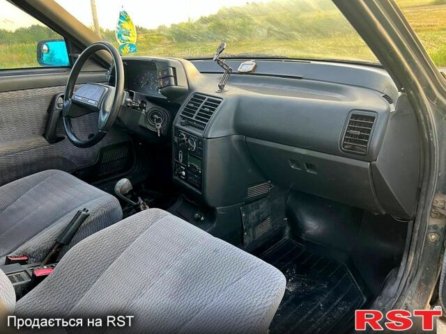 Зеленый ВАЗ 2110, объемом двигателя 1.5 л и пробегом 170 тыс. км за 1200 $, фото 5 на Automoto.ua
