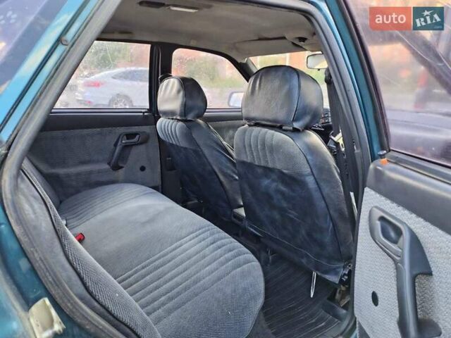 Зелений ВАЗ 2110, об'ємом двигуна 1.5 л та пробігом 130 тис. км за 2000 $, фото 2 на Automoto.ua