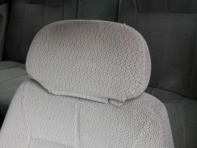 Зеленый ВАЗ 2110, объемом двигателя 1.5 л и пробегом 290 тыс. км за 1080 $, фото 7 на Automoto.ua