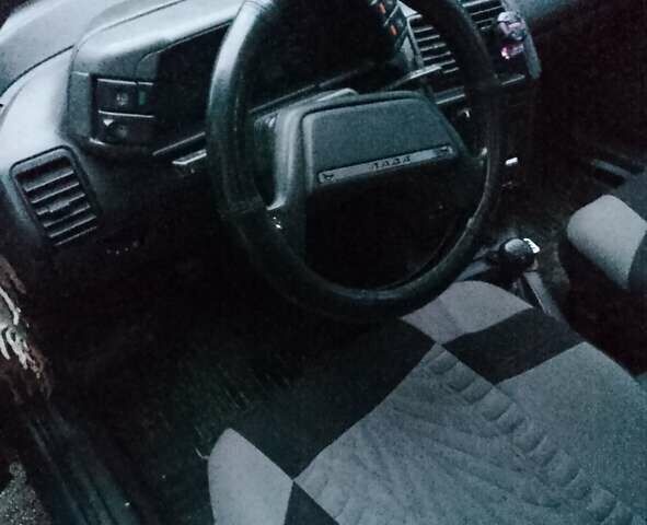 Зелений ВАЗ 2110, об'ємом двигуна 1.5 л та пробігом 74 тис. км за 2500 $, фото 5 на Automoto.ua