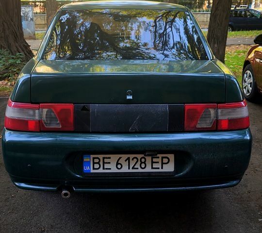 Зеленый ВАЗ 2110, объемом двигателя 1.5 л и пробегом 0 тыс. км за 1500 $, фото 2 на Automoto.ua