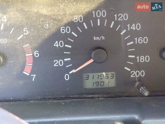Зелений ВАЗ 2110, об'ємом двигуна 1.5 л та пробігом 312 тис. км за 2800 $, фото 10 на Automoto.ua