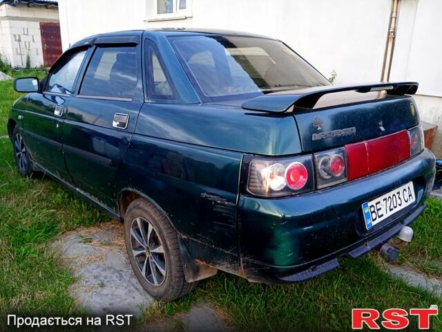 Зеленый ВАЗ 2110, объемом двигателя 1.5 л и пробегом 352 тыс. км за 900 $, фото 2 на Automoto.ua