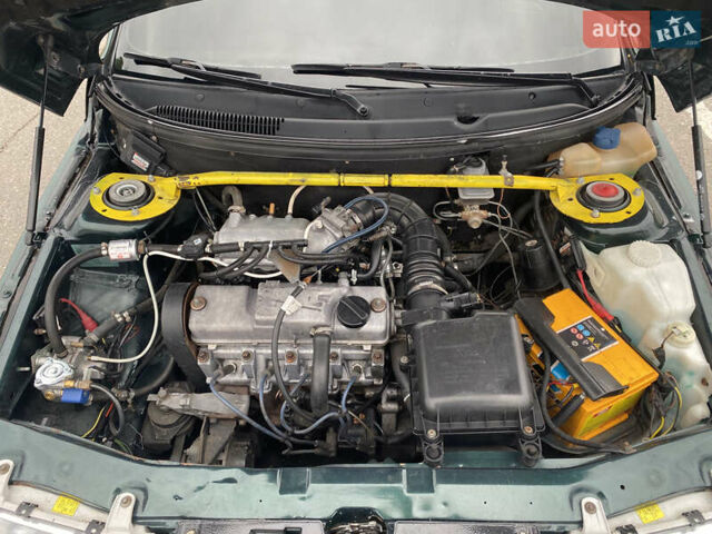 Зелений ВАЗ 2110, об'ємом двигуна 1.5 л та пробігом 333 тис. км за 1900 $, фото 7 на Automoto.ua