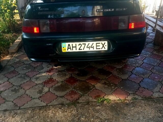 Зелений ВАЗ 2110, об'ємом двигуна 1.5 л та пробігом 238 тис. км за 1800 $, фото 2 на Automoto.ua