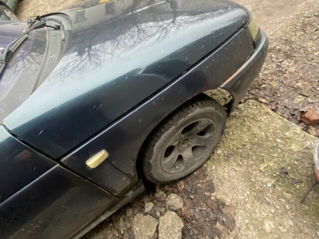 Зеленый ВАЗ 2110, объемом двигателя 1.5 л и пробегом 200 тыс. км за 550 $, фото 2 на Automoto.ua