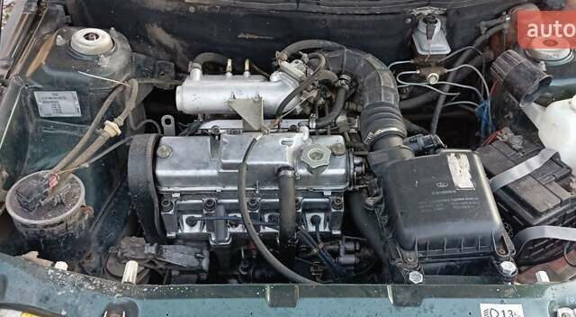 Зеленый ВАЗ 2110, объемом двигателя 1.5 л и пробегом 157 тыс. км за 1150 $, фото 3 на Automoto.ua