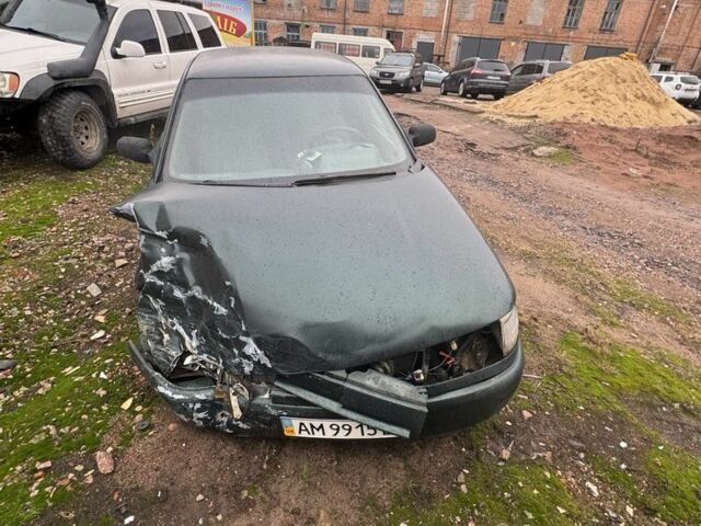 Зеленый ВАЗ 2110, объемом двигателя 0 л и пробегом 100 тыс. км за 500 $, фото 4 на Automoto.ua