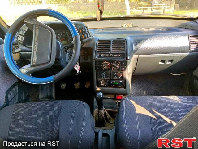 ВАЗ 2110 2002 в Белгород-Днестровском на Automoto.ua Зеленый ВАЗ 2110, объемом двигателя 1.5 л и пробегом 316 тыс. км за 2100 $, фото 7 на Automoto.ua