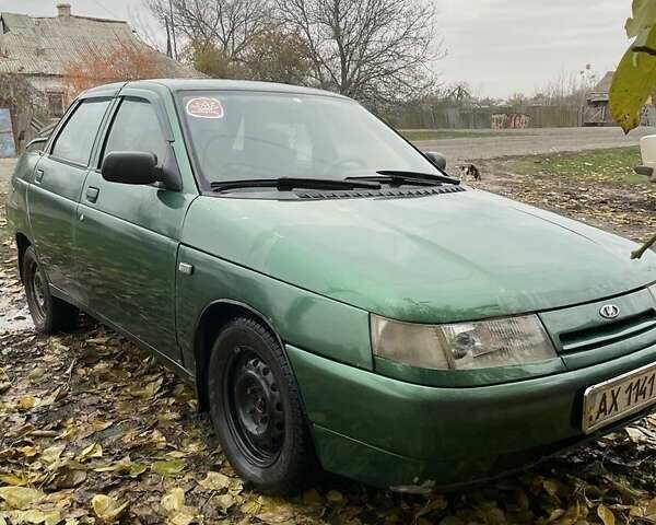 Зеленый ВАЗ 2110, объемом двигателя 1.5 л и пробегом 200 тыс. км за 1100 $, фото 3 на Automoto.ua