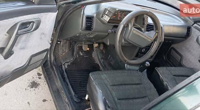 Зеленый ВАЗ 2110, объемом двигателя 1.5 л и пробегом 157 тыс. км за 1150 $, фото 6 на Automoto.ua