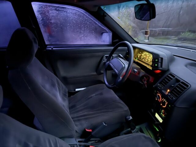 Зеленый ВАЗ 2110, объемом двигателя 1.5 л и пробегом 260 тыс. км за 1400 $, фото 9 на Automoto.ua