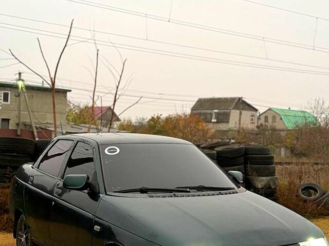 Зеленый ВАЗ 2110, объемом двигателя 1.5 л и пробегом 250 тыс. км за 850 $, фото 1 на Automoto.ua