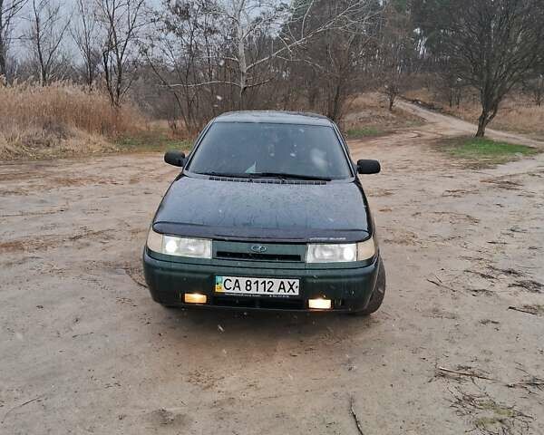 Зеленый ВАЗ 2110, объемом двигателя 1.5 л и пробегом 300 тыс. км за 2300 $, фото 4 на Automoto.ua