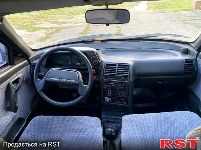 Зеленый ВАЗ 2110, объемом двигателя 1.5 л и пробегом 120 тыс. км за 1600 $, фото 6 на Automoto.ua