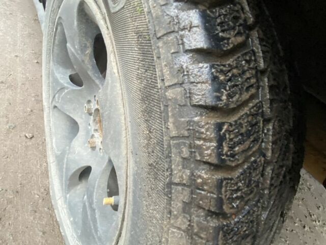 Зеленый ВАЗ 2110, объемом двигателя 1.5 л и пробегом 200 тыс. км за 550 $, фото 7 на Automoto.ua