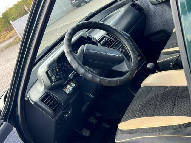 Зелений ВАЗ 2110, об'ємом двигуна 1.5 л та пробігом 45 тис. км за 3000 $, фото 10 на Automoto.ua