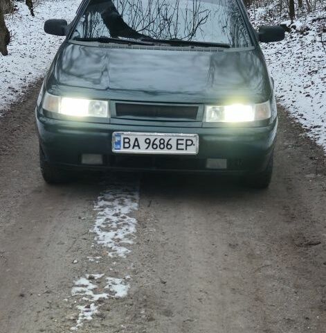 Зеленый ВАЗ 2110, объемом двигателя 1.5 л и пробегом 268 тыс. км за 2000 $, фото 1 на Automoto.ua