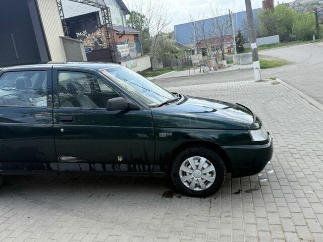 Зеленый ВАЗ 2110, объемом двигателя 1.5 л и пробегом 181 тыс. км за 1800 $, фото 4 на Automoto.ua